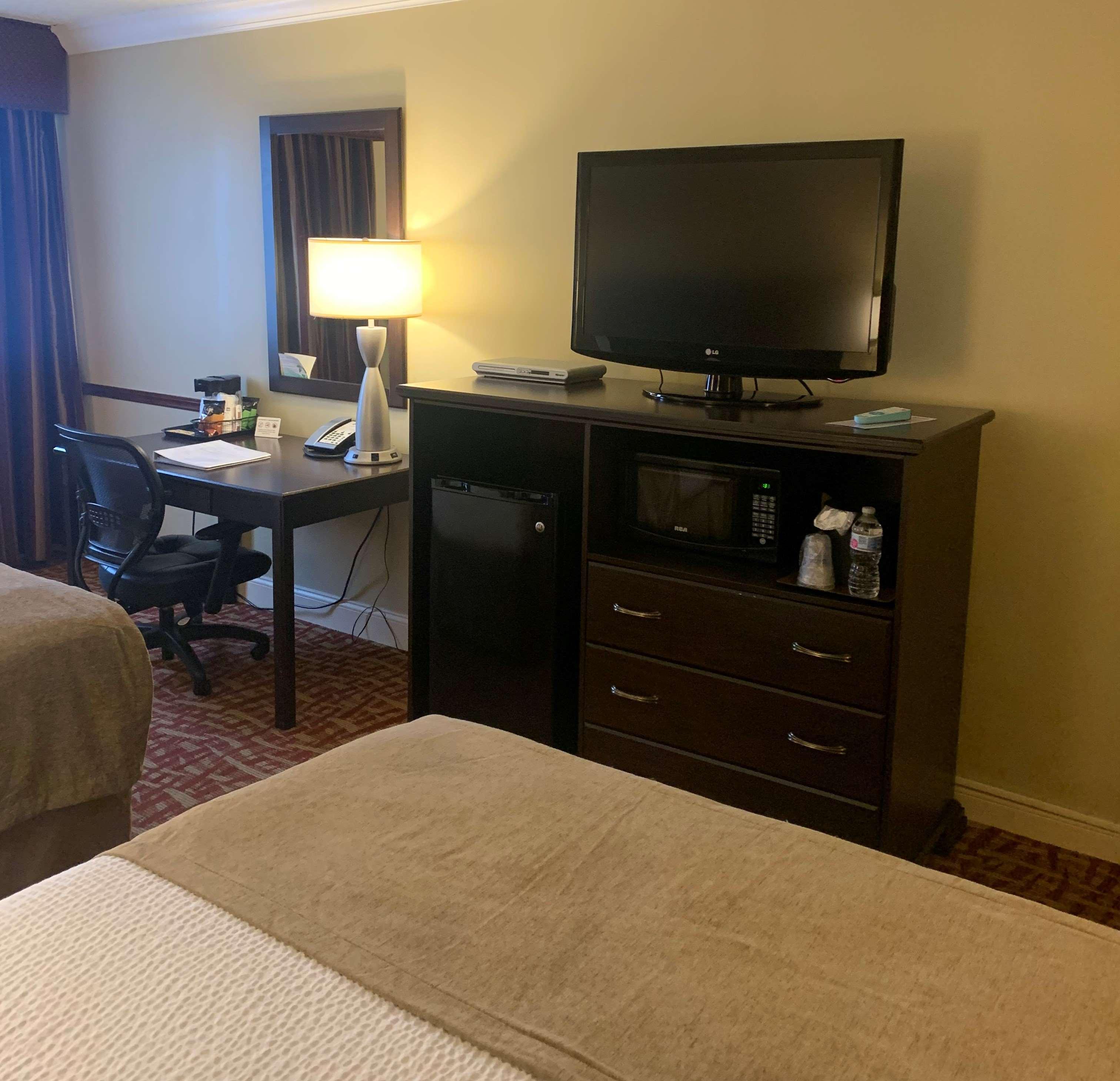 Best Western Plus Wilkes Barre Center City Exterior foto