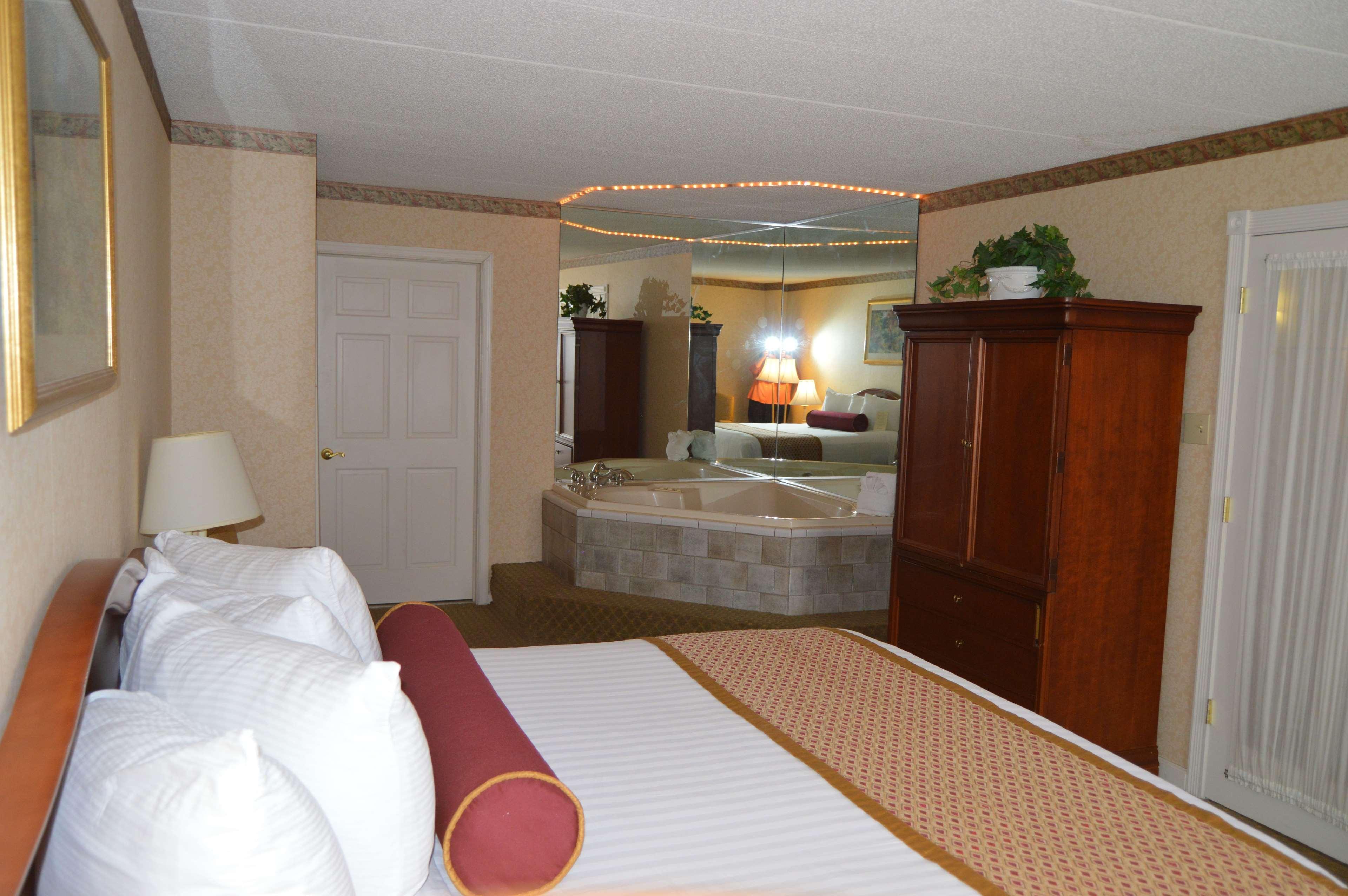 Best Western Plus Wilkes Barre Center City Exterior foto